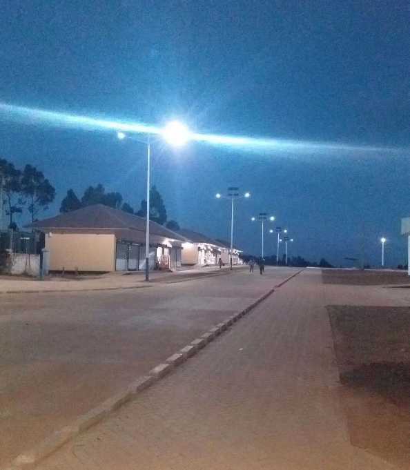 秦淮区非洲科特迪瓦太阳能路灯工程